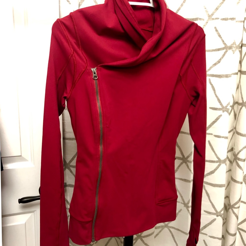 RED Lululemon Bhakti Yoga Jacket. Size 6.